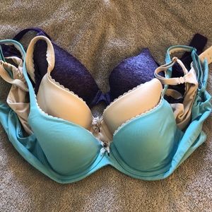 Victoria’s Secret 32B Bras